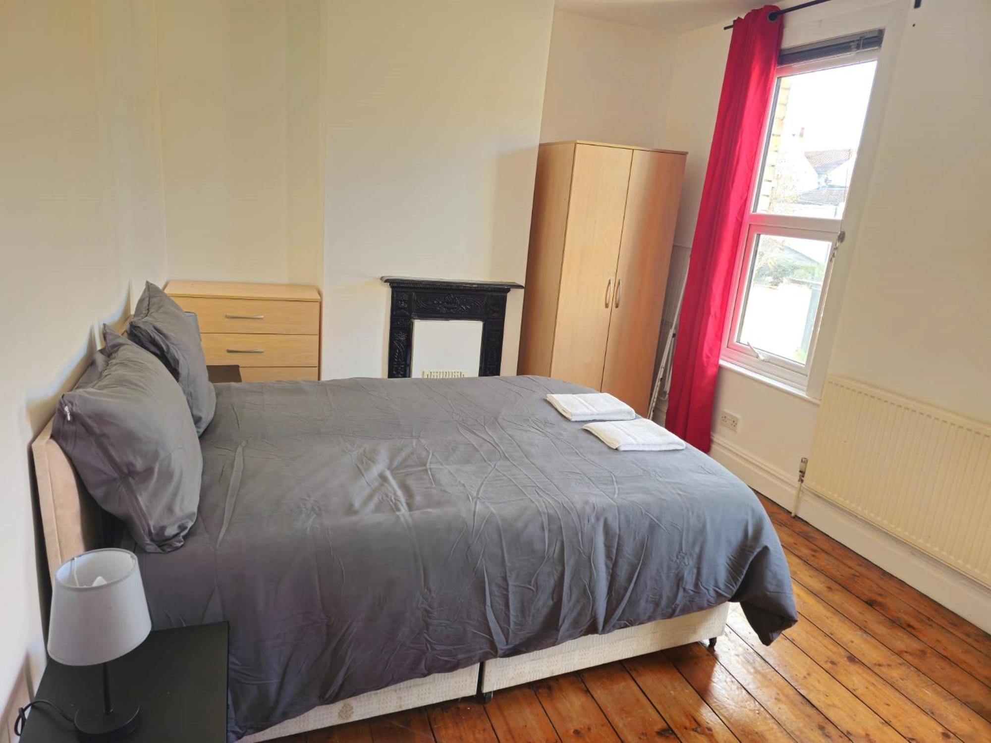 Delightful Room By Gloucester Road 布里斯托 外观 照片