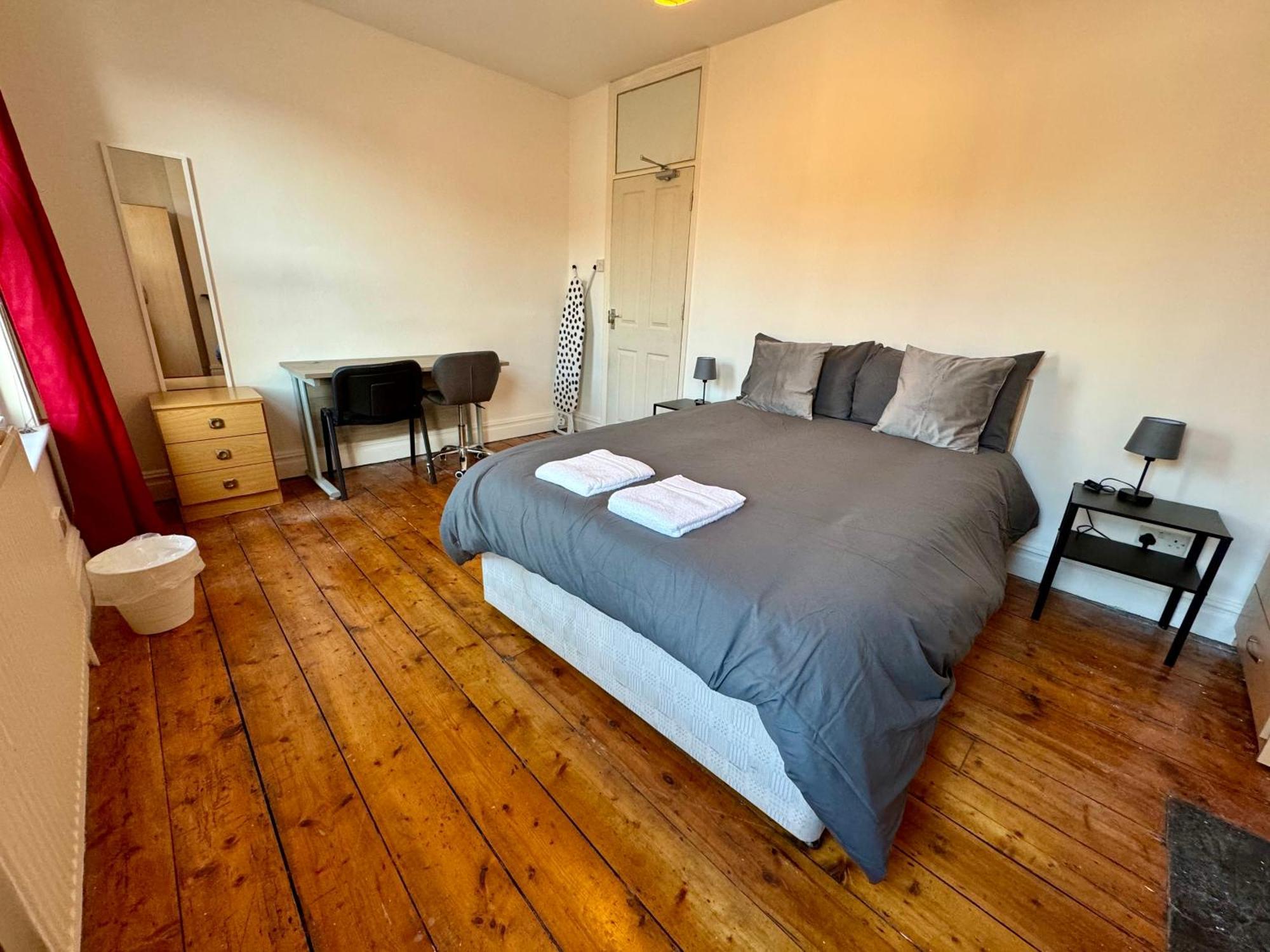 Delightful Room By Gloucester Road 布里斯托 外观 照片